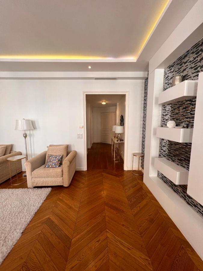 Appartement Champs-Elysees - Hala باريس المظهر الخارجي الصورة